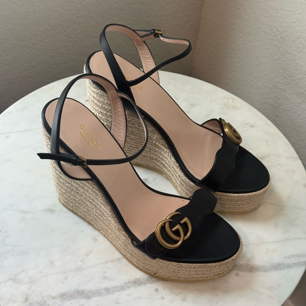 Gucci Black and Tan Wedge Sandals (Gently used)